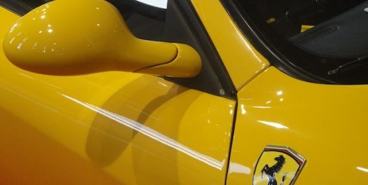 “除了我以外，你不可有别的神” （出20:3; 申5:7）