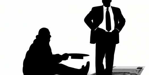 对借款人的剥削