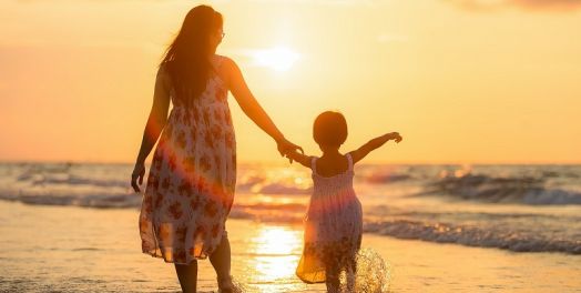 当工作迫使我不停地离家出差，我应当怎样在属灵上带领孩子们？