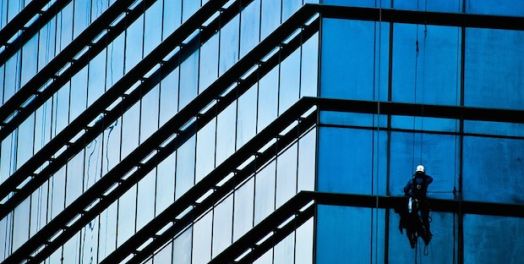 为了群体牺牲自我（罗马书12:1–3）