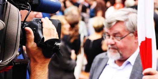 降服在神的大能之下而生活（罗马书13）