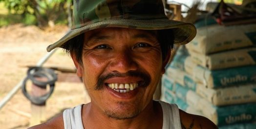 以利沙帮助穷寡妇清偿债务（王下4:1-7）