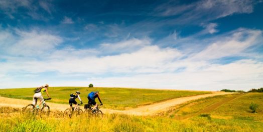 朋友探访安慰约伯（约伯记2:11-13）