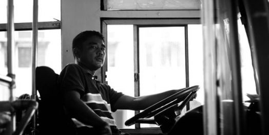 “不可妄称耶和华―你神的名”（出埃及记20:7）